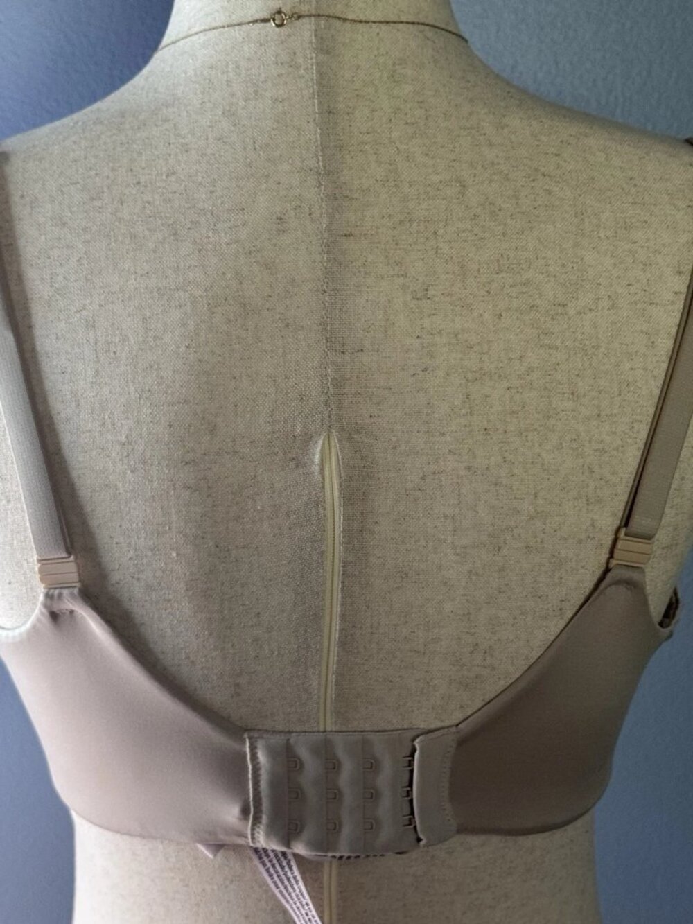 Victoria's Secret Body by Victoria Full Coverage Bra 34DDD Taupe Nude - Picture 10 of 13